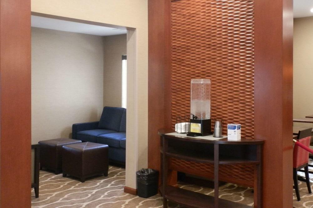 Comfort Suites West Indianapolis - Brownsburg Buitenkant foto