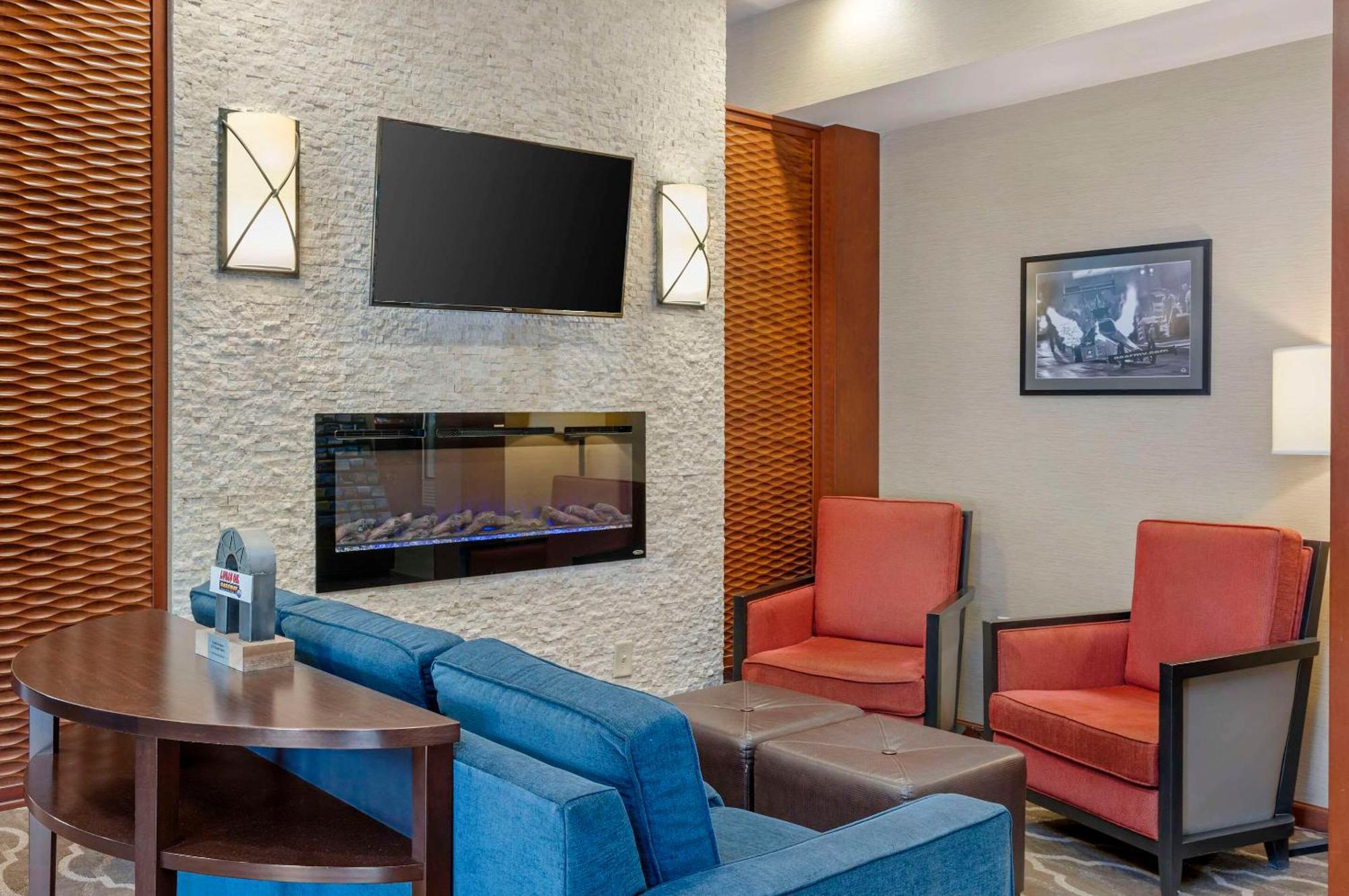 Comfort Suites West Indianapolis - Brownsburg Buitenkant foto